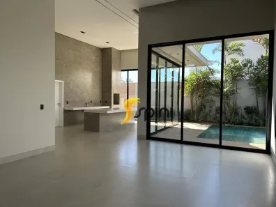 Casa de Condomínio com 3 Quartos à venda, 220m² no Granja Marileusa, Uberlândia