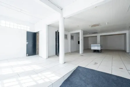 Prédio Comercial para alugar, 100m² no Fragata, Pelotas