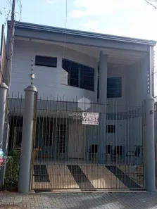 Sobrado com 3 Quartos à venda, 334m² no Vila Progresso, Maringá