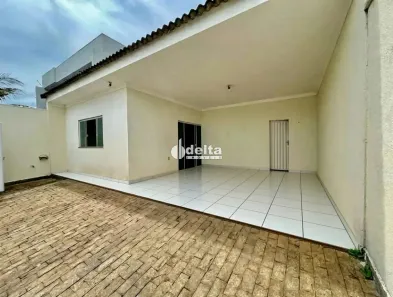 Casa com 3 Quartos à venda, 180m² no Granada, Uberlândia