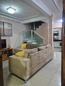 Casa com 3 Quartos à venda, 130m² no Cabral, Contagem