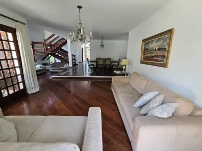 Casa de Condomínio com 4 Quartos à venda, 370m² no Alphaville, Santana de Parnaíba