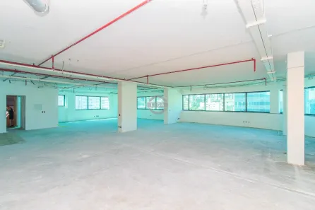 Sala Comercial para alugar, 490m² no Moinhos de Vento, Porto Alegre
