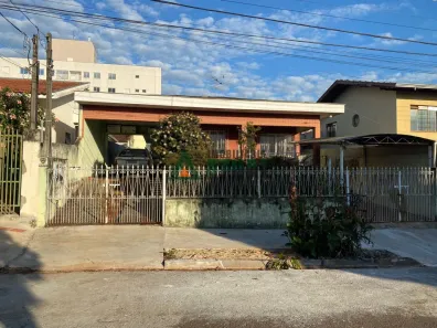 Casa com 3 Quartos à venda, 200m² no Jardim Europa, Londrina