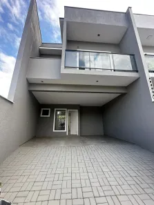 Sobrado com 3 Quartos à venda, 125m² no Floresta, Joinville