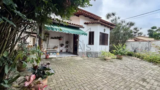 Casa com 4 Quartos à venda, 210m² no Piratininga, Niterói