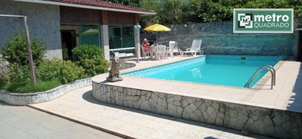 Casa com 3 Quartos à venda, 220m² no Extensão do Bosque, Rio das Ostras