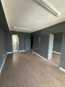 Sala Comercial à venda, 45m² no Azenha, Porto Alegre