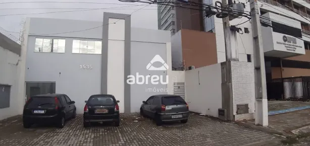 Sala Comercial para alugar, 430m² no Candelária, Natal