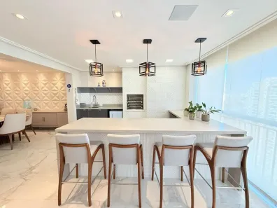 Apartamento com 3 Quartos para alugar, 202m² no Vila Regente Feijó, São Paulo