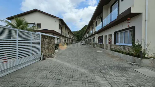 Sobrado com 3 Quartos à venda, 120m² no Bairro de Juquehy, São Sebastião
