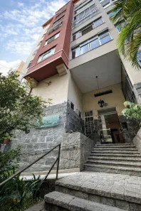 Apartamento com 2 Quartos para alugar, 106m² no Centro, Petrópolis