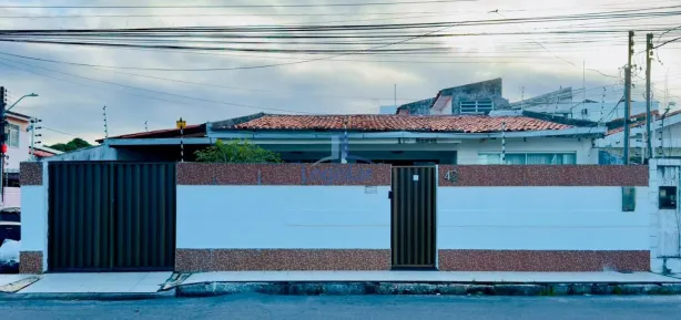 Casa com 5 Quartos à venda, 302m² no Ponto Novo, Aracaju