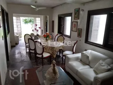 Casa com 3 Quartos à venda, 226m² no Moinhos de Vento, Porto Alegre