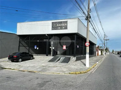 Galpão/Depósito/Armazém para venda ou aluguel, 400m² no Vila Socorro Velho, Mogi das Cruzes