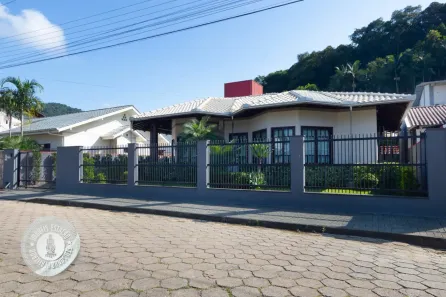 Casa com 3 Quartos à venda, 159m² no Belchior Central, Gaspar
