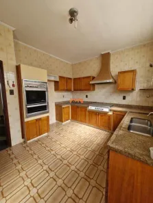 Casa com 4 Quartos para alugar, 242m² no Cidade Universitária, Campinas