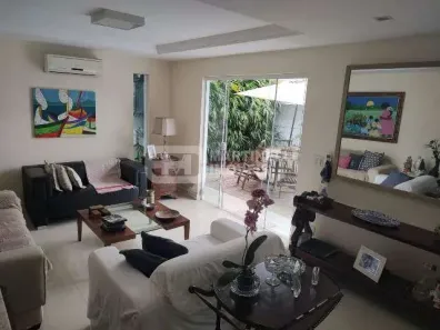 Casa de Condomínio com 4 Quartos à venda, 240m² no Vargem Pequena, Rio de Janeiro