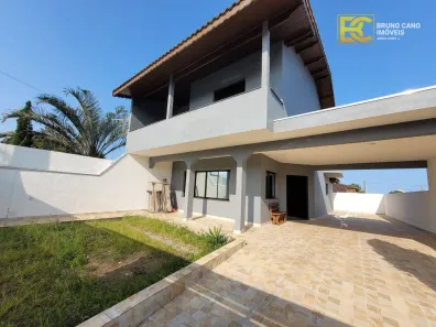 Sobrado com 4 Quartos à venda, 225m² no Centro, Peruíbe