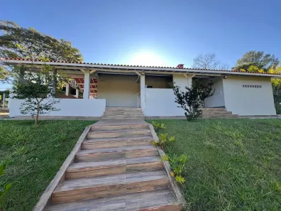 Fazenda/Sítio com 3 Quartos à venda, 2090m² no Sítios de Recreio Vale do Sol, Marília
