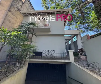 Casa com 3 Quartos para alugar, 220m² no Jardim Paulistano, São Paulo