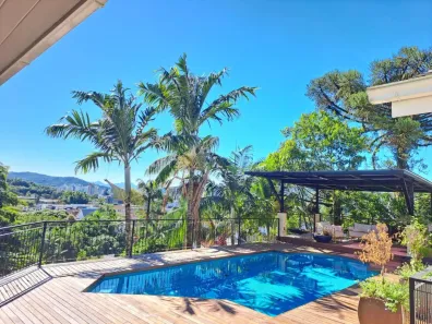 Casa de Condomínio com 4 Quartos à venda, 754m² no América, Joinville