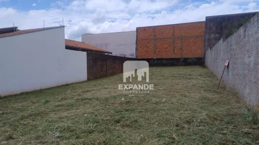 Lote/Terreno à venda, 250m² no Jardim Itamarati, Botucatu