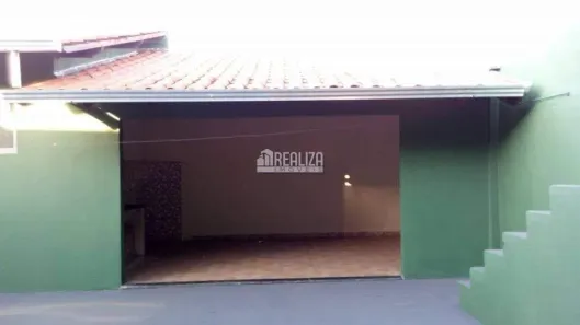 Casa com 3 Quartos à venda, 160m² no Loteamento Jardim Santa Clara, Uberaba