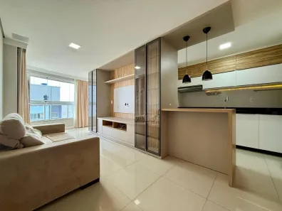 Apartamento com 3 Quartos para alugar, 112m² no Centro, Itajaí