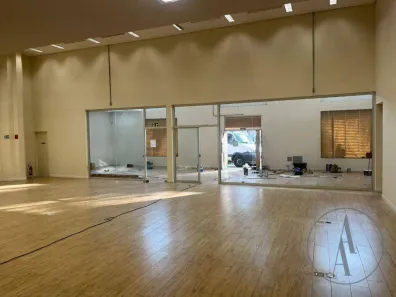 Ponto Comercial para venda ou aluguel, 900m² no Wanel Ville, Sorocaba