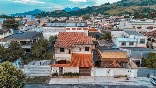 Casa com 4 Quartos à venda, 309m² no Inhoaíba, Rio de Janeiro