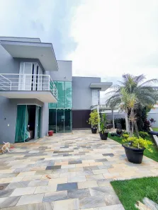 Sobrado com 4 Quartos à venda, 358m² no Parque Residencial Nardini, Americana