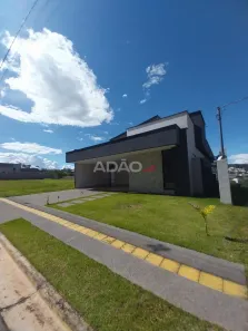 Casa de Condomínio com 3 Quartos à venda, 186m² no Jardins Nápoles, Senador Canedo