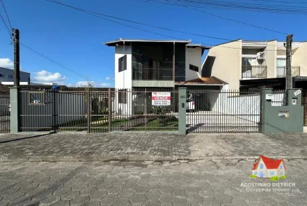 Sobrado com 3 Quartos à venda, 250m² no Comasa, Joinville