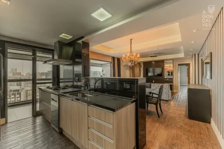 Apartamento com 3 Quartos para alugar, 134m² no Portão, Curitiba