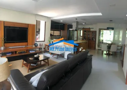 Casa de Condomínio com 3 Quartos à venda, 225m² no Chácara dos Junqueiras, Carapicuíba