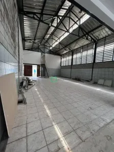 Galpão/Depósito/Armazém para alugar, 800m² no Vila Ernesto, São Paulo