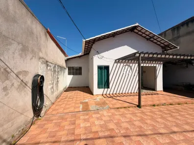 Casa com 2 Quartos à venda, 240m² no Conjunto Habitacional Bueno Franco, Betim