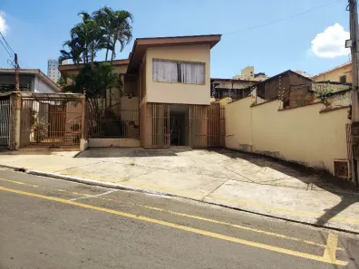 Casa com 3 Quartos à venda, 267m² no Centro, Piracicaba