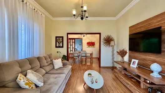 Casa com 3 Quartos à venda, 147m² no Santa Catarina, Juiz de Fora