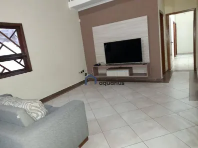 Casa com 3 Quartos à venda, 257m² no Jardim Terras de São João, Jacareí