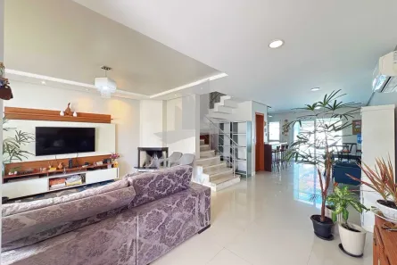 Casa com 3 Quartos à venda, 171m² no Hípica, Porto Alegre