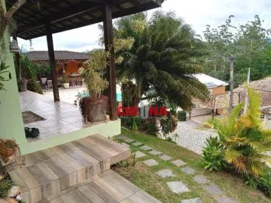 Casa de Condomínio com 3 Quartos à venda, 220m² no Maria Paula, São Gonçalo