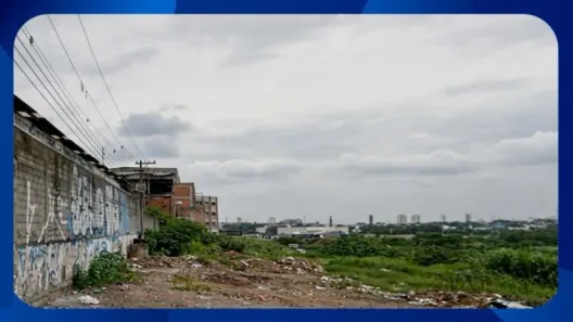 Lote/Terreno com 1 Quarto à venda, 450m² no Vila Flora, Guarulhos