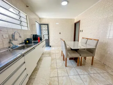 Casa com 2 Quartos à venda, 128m² no Jardim Cristiane, Santo André