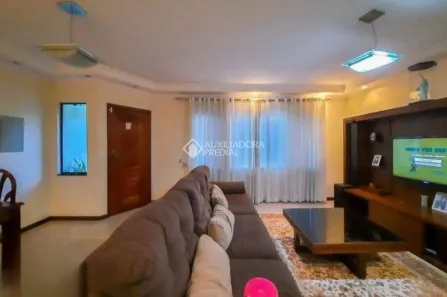 Sobrado com 4 Quartos para alugar, 185m² no Taboão, São Bernardo do Campo