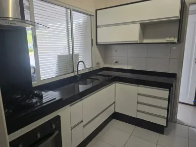 Casa de Condomínio com 3 Quartos para alugar, 140m² no Loteamento Villa Branca, Jacareí