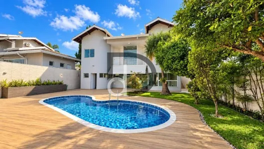 Casa de Condomínio com 3 Quartos à venda, 355m² no Villaggio Capríccio, Louveira