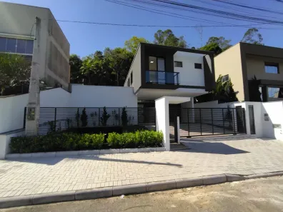 Casa com 4 Quartos à venda, 248m² no Amizade, Jaraguá do Sul
