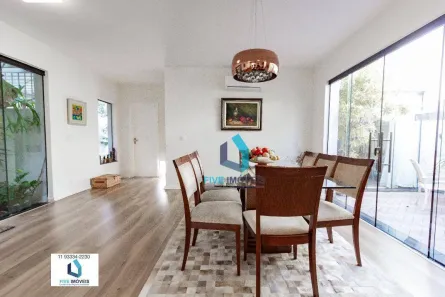 Casa com 3 Quartos à venda, 220m² no Campo Belo, São Paulo